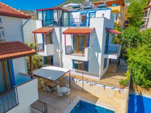 The swimming pool at or close to Pazar Apartments