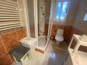 Ένα μπάνιο στο Villa Fleuret +17 φωτογραφίες