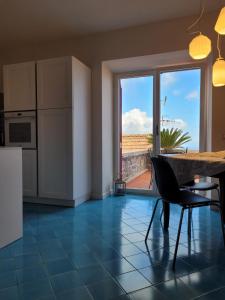 Η κουζίνα ή μικρή κουζίνα στο Heaven Oasis near Sorrento & Capri - Masseria Torca "Lì Galli"