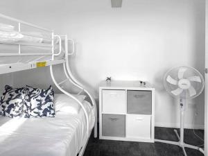 Billede fra billedgalleriet på Summer Lakefront Bliss and Pool i Lake Munmorah