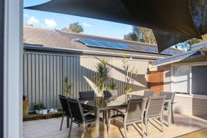 Billede fra billedgalleriet på Summer Lakefront Bliss and Pool i Lake Munmorah