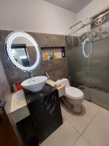 Koupelna v ubytování Travellers Home 2BR PORTION Gulshan Iqbal blk#7