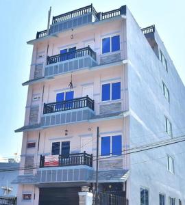 Imagen de la galería de Mountain View Apartment Pokhara, en Pokhara