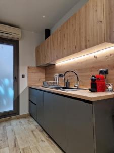 Cucina o angolo cottura di Lap Home Kavala