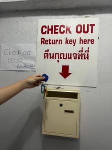 Ein Zertifikat, Auszeichnung, Logo oder anderes Dokument, das in der Unterkunft X GO INN Chiang Mai University - CMU โกอินน์ มหาวิทยาลัยเชียงใหม่ ausgestellt ist