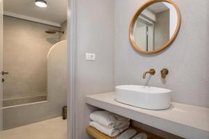 Gallery image of SERENITY LUXURY HOTEL AGRILIA in Kalpaki