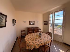 Posezení v ubytování Grande villa aux Issambres 500m de la plage + 6 fotografií