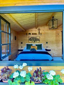 Fotografie z fotogalerie ubytování Magnifique Chalet avec jacuzzi 2P Mougins v destinaci Mougins