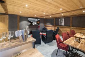 Posezení v ubytování Chalet Familial Spacieux Le Spencer Grand Luxe Châtel + 10 fotografií
