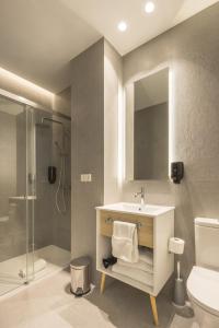 Mon Suites Jardín de Ayora的一间浴室