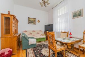 Posezení v ubytování Sopocki Kredensik by Grand Apartments