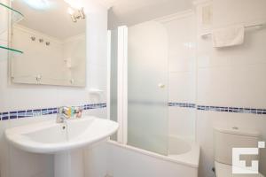 Zdjęcie z galerii obiektu Apartamento Racodifach 2B - Grupo Turis w mieście Calpe