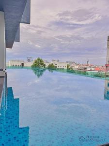 Bazén v ubytování Melaka Ong Kim Wee Residences by Stayrene nebo v jeho okolí