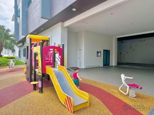 Herní místnost nebo prostor pro děti v ubytování Melaka Ong Kim Wee Residences by Stayrene
