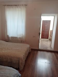 Postel nebo postele na pokoji v ubytování Villa BIG HOUSE + 129 fotografií