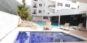 Het zwembad bij of vlak bij Antalya flats with great views and close to the sea