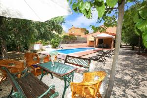 Kép AME447 Chalet con piscina privada 9x5m y jardín vallado szállásáról Les tres Cales városában a galériában