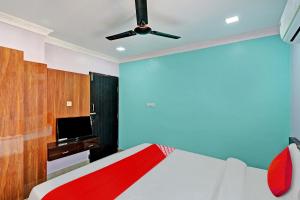 Postel nebo postele na pokoji v ubytování Super Hotel O Hi5 Days Inn Premium