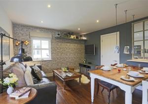 Et opholdsområde på Interludes + 6 billeder