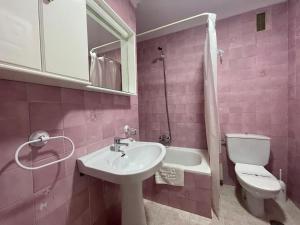 Koupelna v ubytování TERRASOL PIRAMIDES 1 DORMITORIO CALETA DE VELEZ