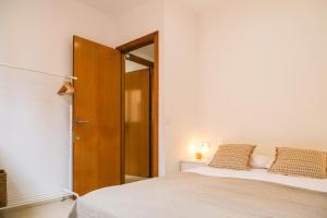 Foto de la galeria de Ca l'Eudald 1, Descubre Besalú en familia a Besalú