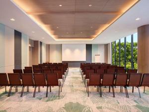 אזור העסקים ו/או חדר הישיבות ב-ibis Styles Serpong BSD City