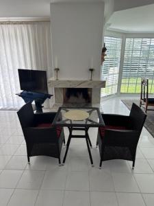 Μια τηλεόραση ή/και κέντρο ψυχαγωγίας στο Kampweg 1 Wohnung Nr 3