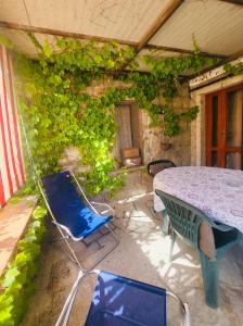 A seating area at Appartamenti Vanacore