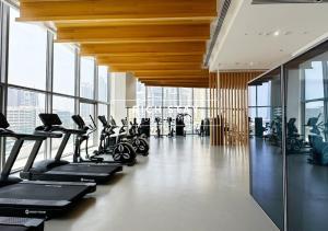 Fitness centrum a/nebo fitness zařízení v ubytování Grande 3BR at Stella Maris in Dubai Marina