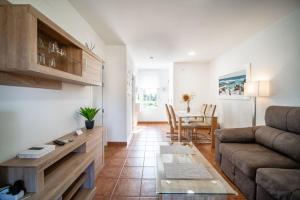 Kép Precioso Apartamento Jardin del Golf 1, Novo Sancti Petri szállásáról Chiclana de la Fronterában a galériában