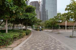 Fotografie z fotogalerie ubytování GuestReady - Luxe Studio with JLT Park View v Dubaji