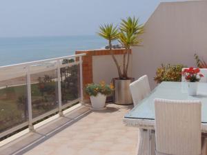 Balkón nebo terasa v ubytování Marina d’Or Beachfront-Vista al mar frontal