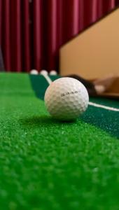 Biliár nebo kulečník v ubytování MARENA Poolvilla UdonThani