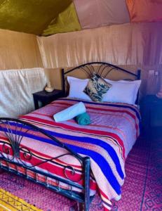 Postel nebo postele na pokoji v ubytování Berber Safari Camping