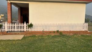 Fotografie z fotogalerie ubytování The Agroon Inn v destinaci Haldwāni + 16 fotografií