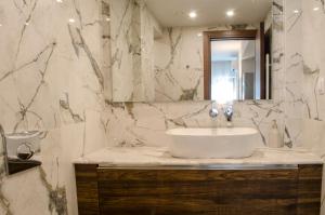 Kúpeľňa v ubytovaní Thess1home Grand Mistral + 24 fotografií