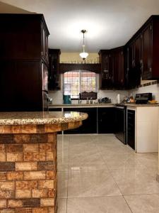 Φωτογραφία από το άλμπουμ του Jacuzzi privado y cama king parqueo exclusivo σε Santa Rosa de Copan