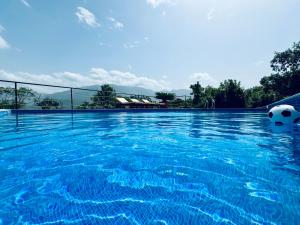 Bazén v ubytování Boka horizont- villa with shared pool nebo v jeho okolí
