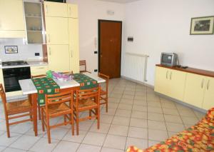 Kuchyň nebo kuchyňský kout v ubytování Fides Apartment