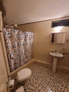 Kylpyhuone majoituspaikassa Nuevo Residencial Uno