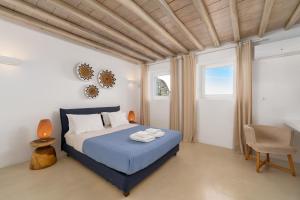 Llit o llits en una habitació de Velanos Villa