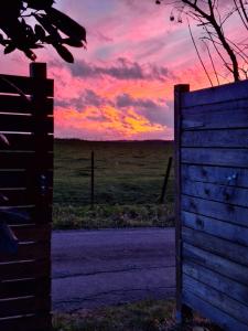 Alba o tramonto visti dall'interno della casa vacanze o dai dintorni
