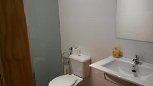 Zdjęcie z galerii obiektu Hostal Virgen Del Pilar w mieście Baza