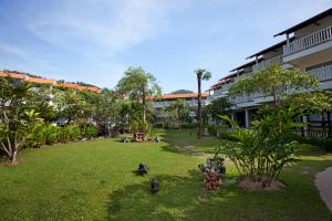 Сад в Aonang Villa Resort I Beach Front