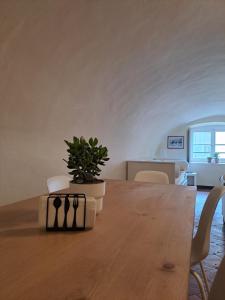 A seating area at Casa di Via Porta Dipinta