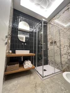 Ένα μπάνιο στο Elegant Rooms +37 φωτογραφίες