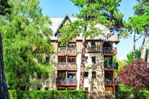 Budova, v ktorej sa apartmán nachádza