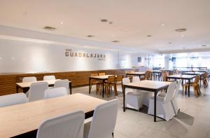 Restaurace v ubytování Hotel Plaza Génova Centro