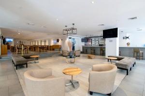 TV a/nebo společenská místnost v ubytování Hotel Plaza Génova Centro