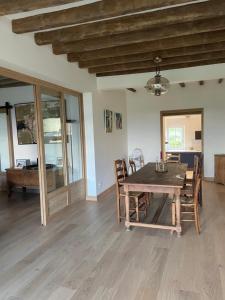 Galeriebild der Unterkunft Charmante maison de campagne percheronne in Boëssé-le-Sec